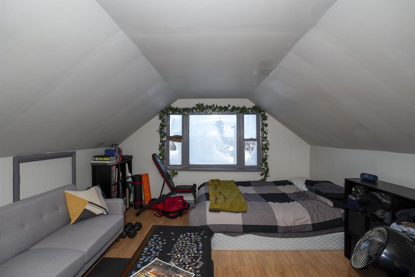 507 Van Norman Street, Thunder Bay, ON - Indoor Photo Showing Bedroom