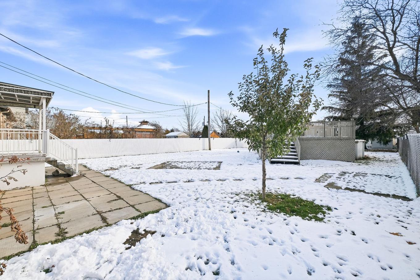 Backyard - 5615 Av. Raoul, Longueuil (Saint-Hubert), QC - Outdoor