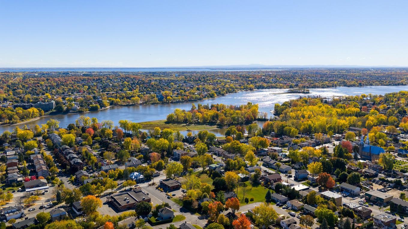 Photo aérienne - 315 Rue Boivin, Montréal (L'Île-Bizard/Sainte-Geneviève), QC - Outdoor With Body Of Water With View