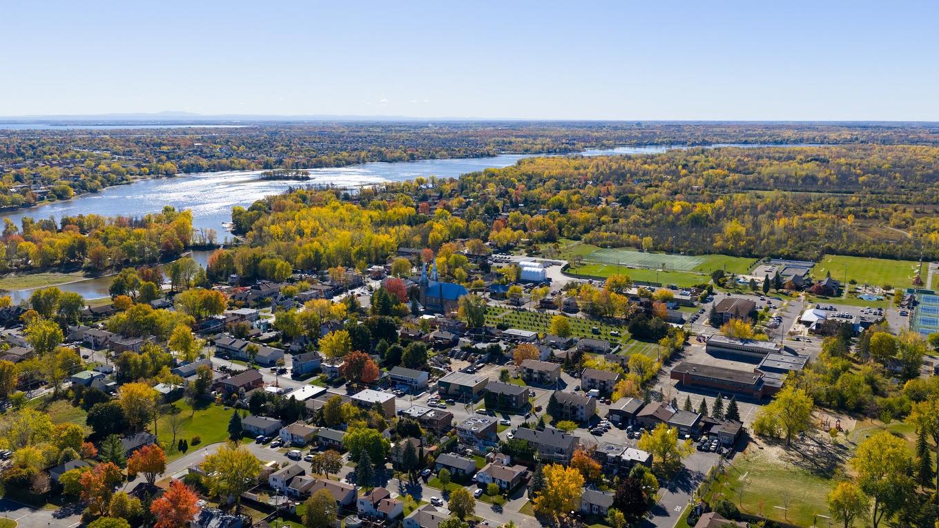 Photo aérienne - 315 Rue Boivin, Montréal (L'Île-Bizard/Sainte-Geneviève), QC - Outdoor With View