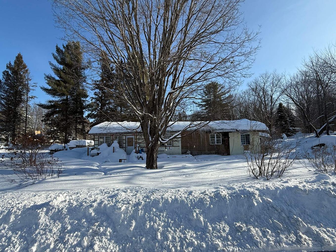 Frontage - 152 Rue Marleau, Denholm, QC - Outdoor