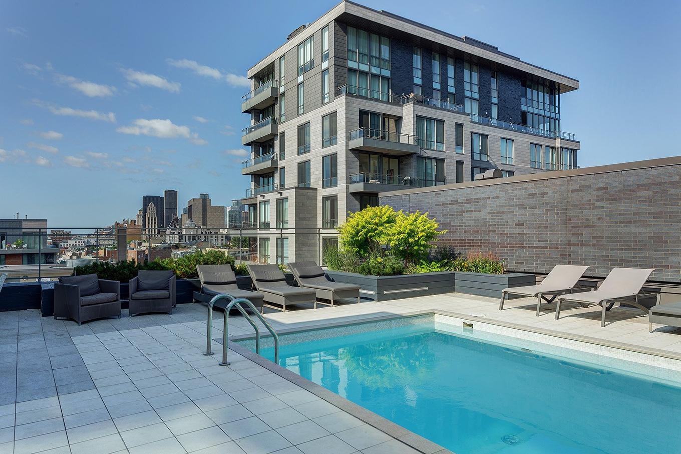 Piscine - 107-901 Rue De La Commune E., Montréal (Ville-Marie), QC - Outdoor With In Ground Pool