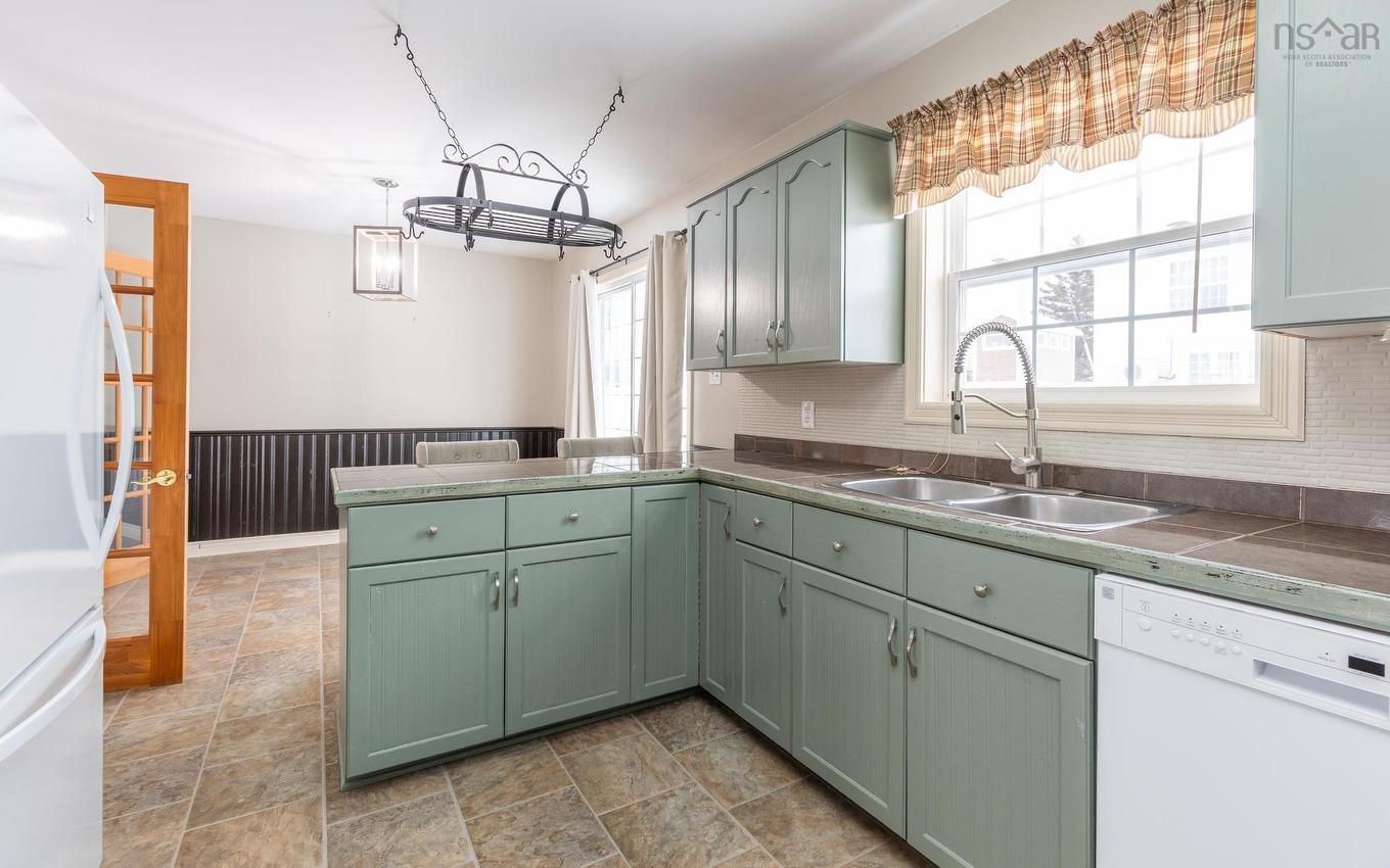 6 Placid Court, Yarmouth, NS