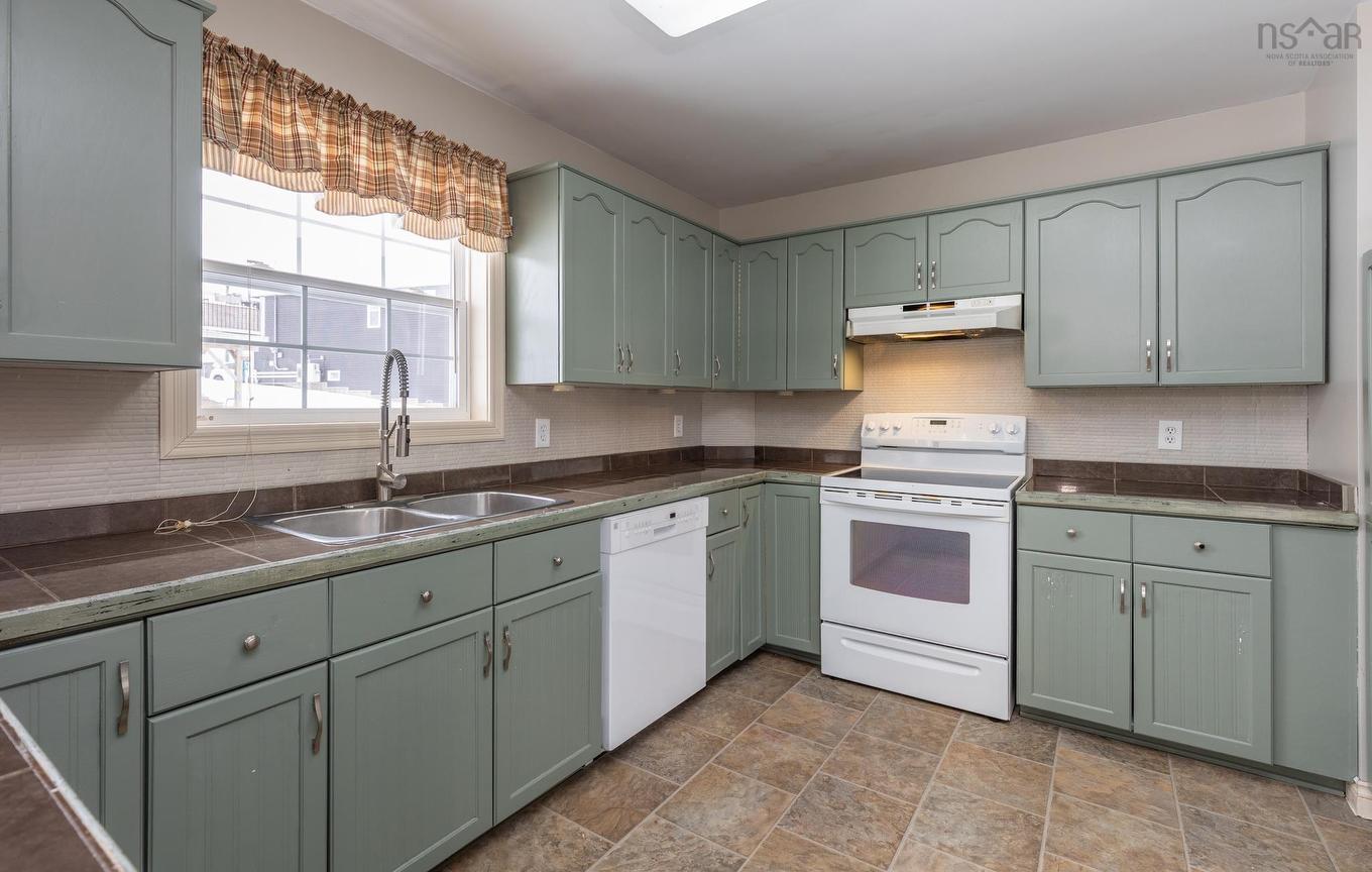 6 Placid Court, Yarmouth, NS