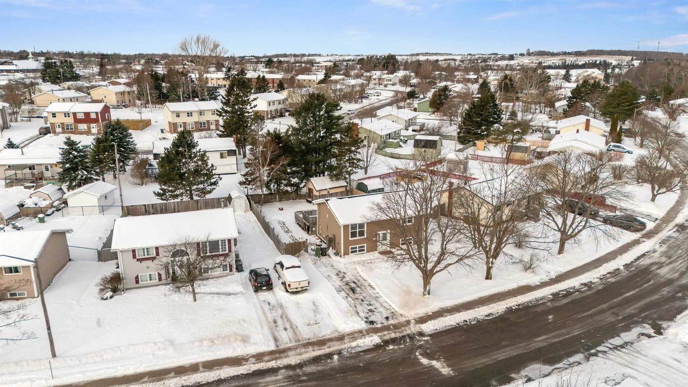 58 Westcomb Crescent, Hillsboro, PE