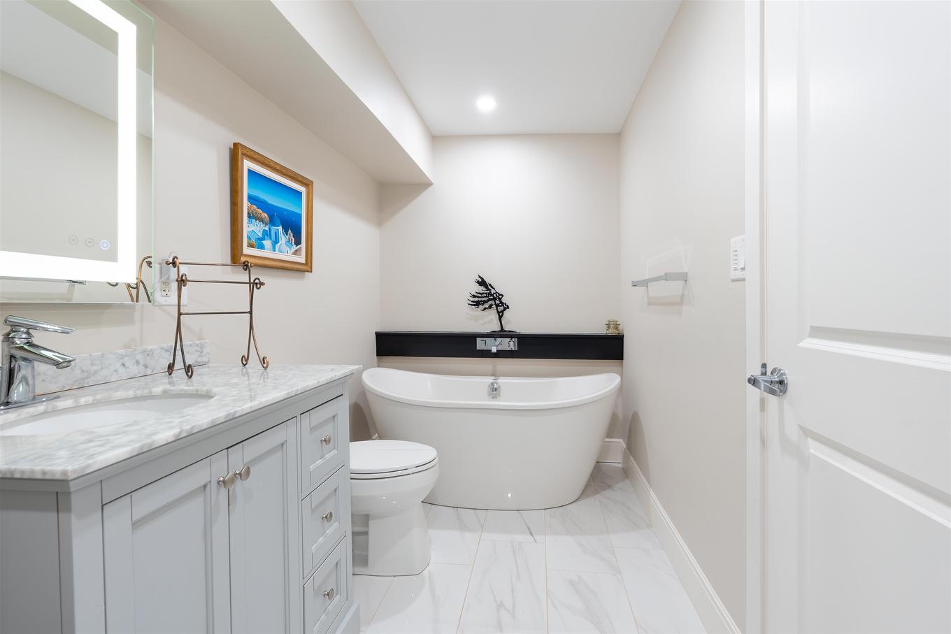 2 359 Water Street, Summerside, PE