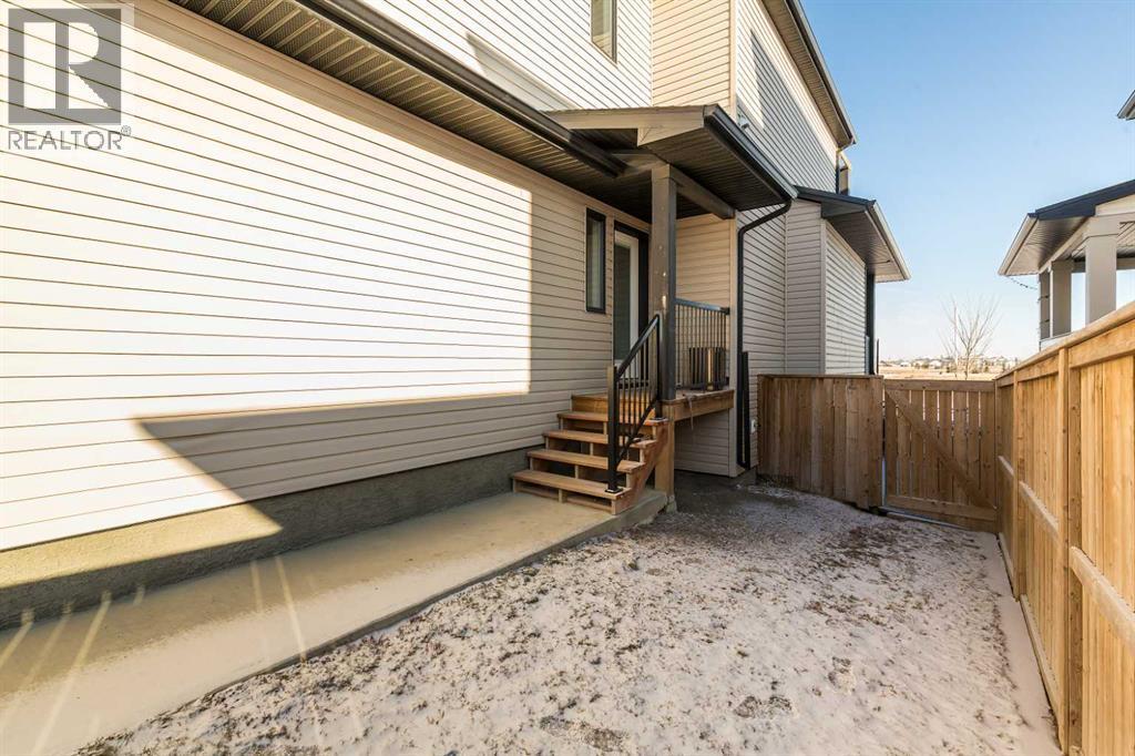 308 Grassland Boulevard W, Lethbridge, AB - Outdoor With Exterior