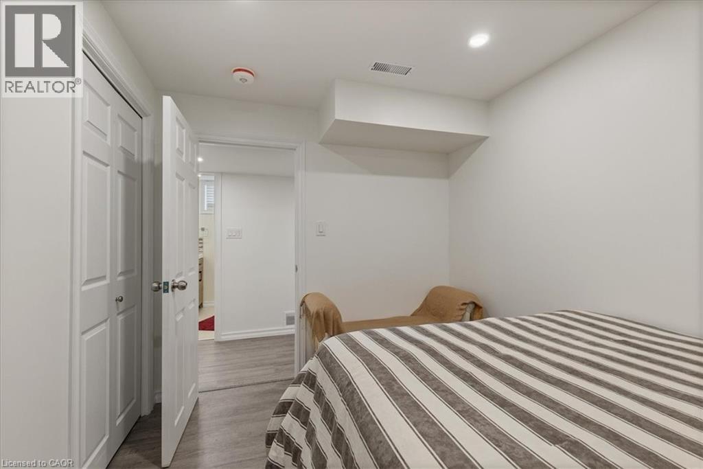 157 Pinedale Drive, Kitchener, ON - Indoor Photo Showing Bedroom