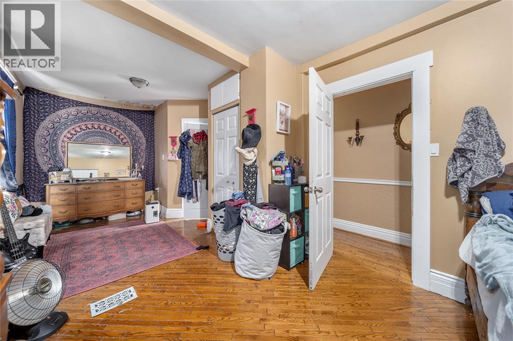 169 Christina Street South, Sarnia, ON