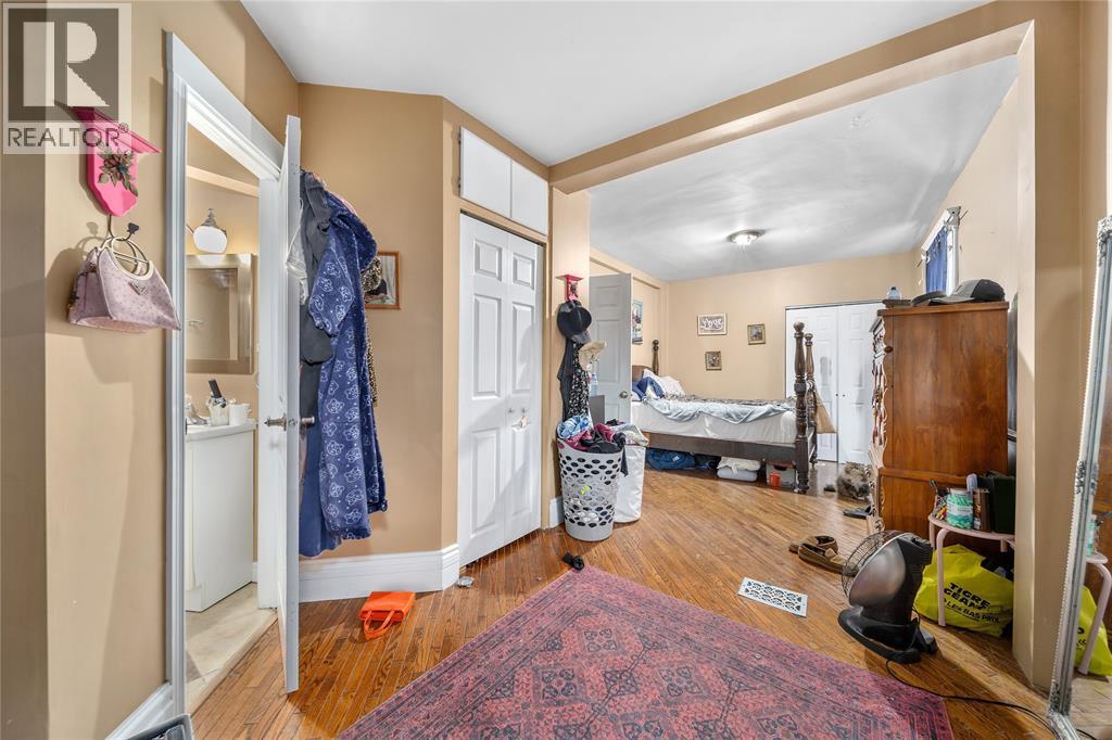 169 Christina Street South, Sarnia, ON