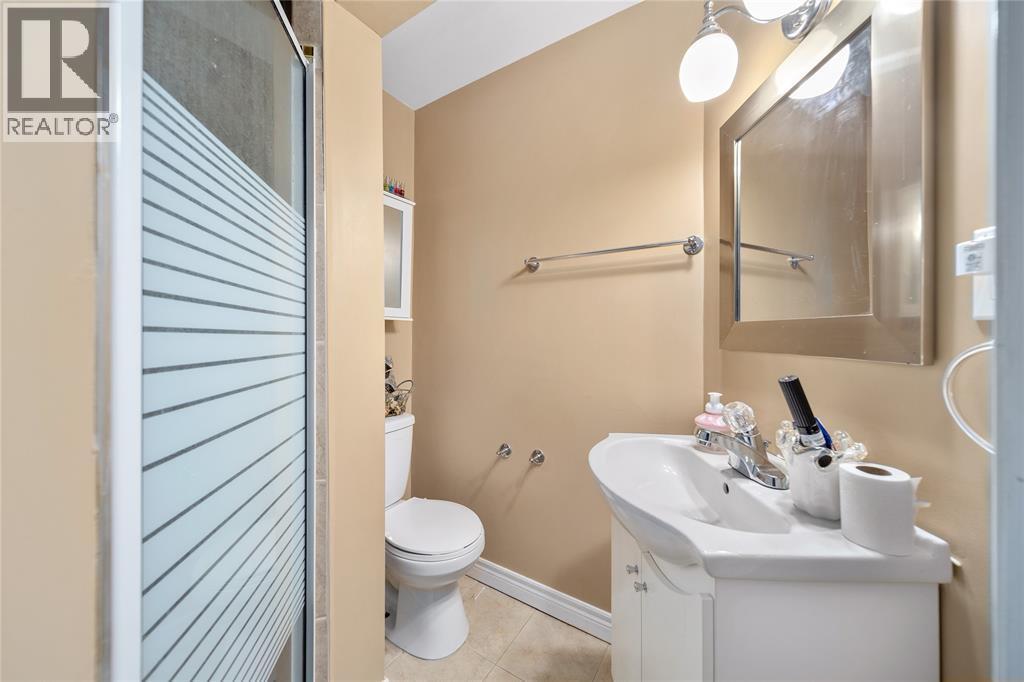 169 Christina Street South, Sarnia, ON