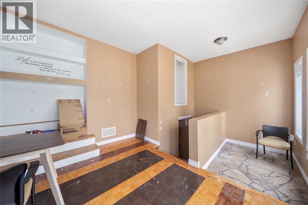 169 Christina Street South, Sarnia, ON