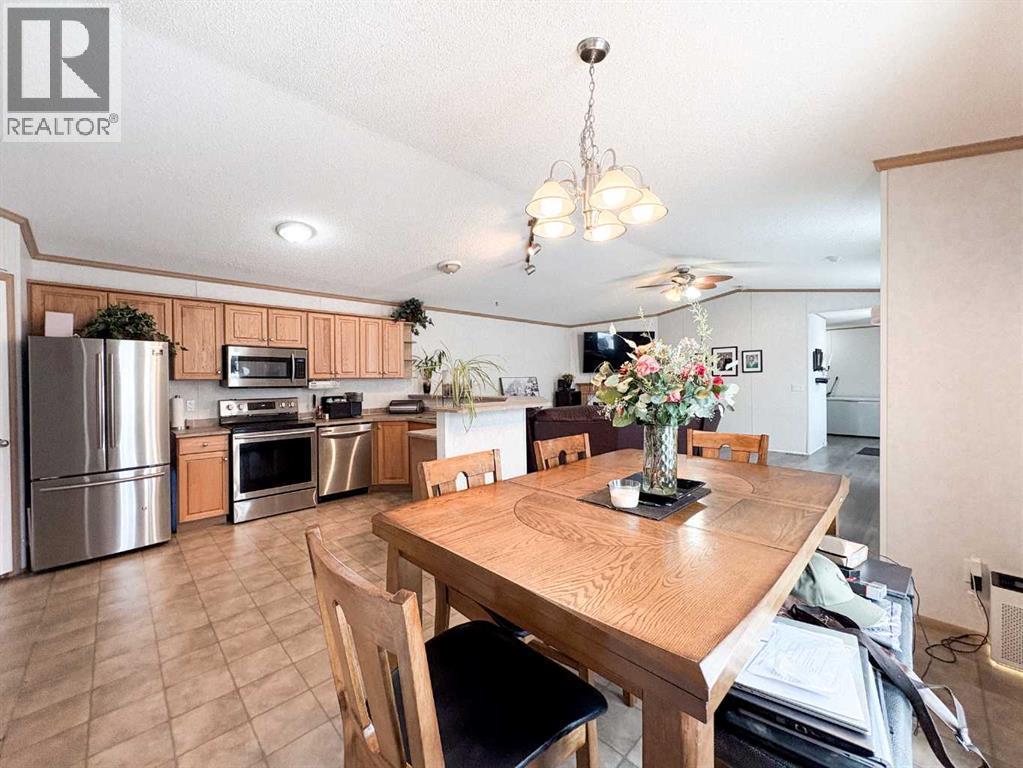 9009 90 Avenue, Grande Prairie, AB - Indoor Photo Showing Other Room