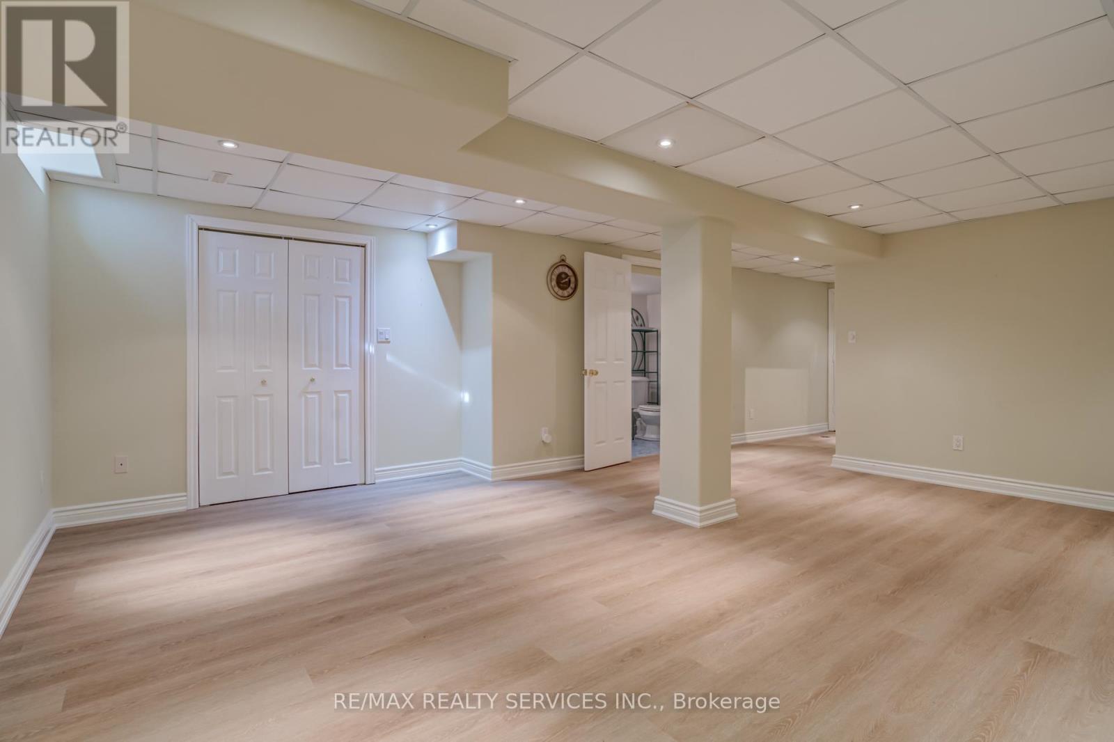 15 Claudette Gate, Hamilton, ON - Indoor