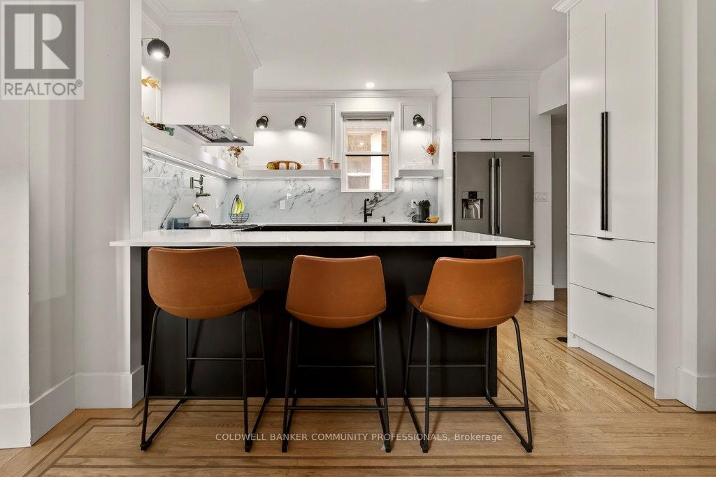 104 Garfield Avenue S, Hamilton, ON - Indoor