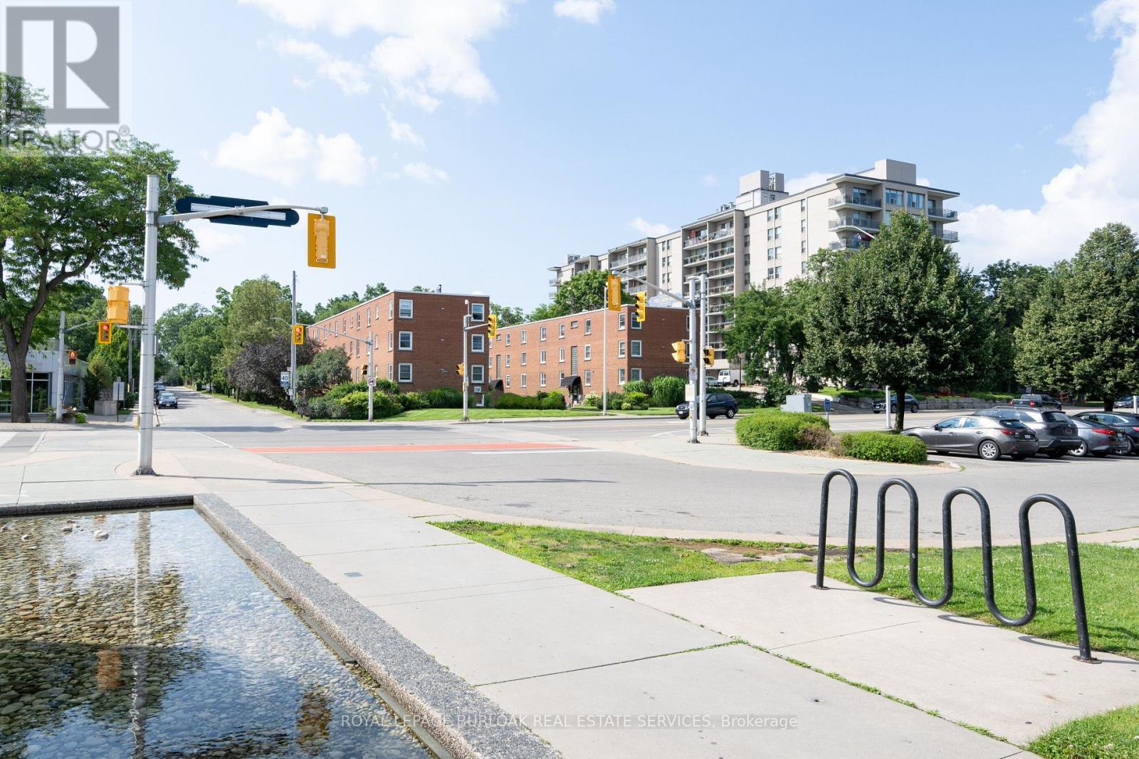 24 - 1347 Lakeshore Road, Burlington, ON - Outdoor