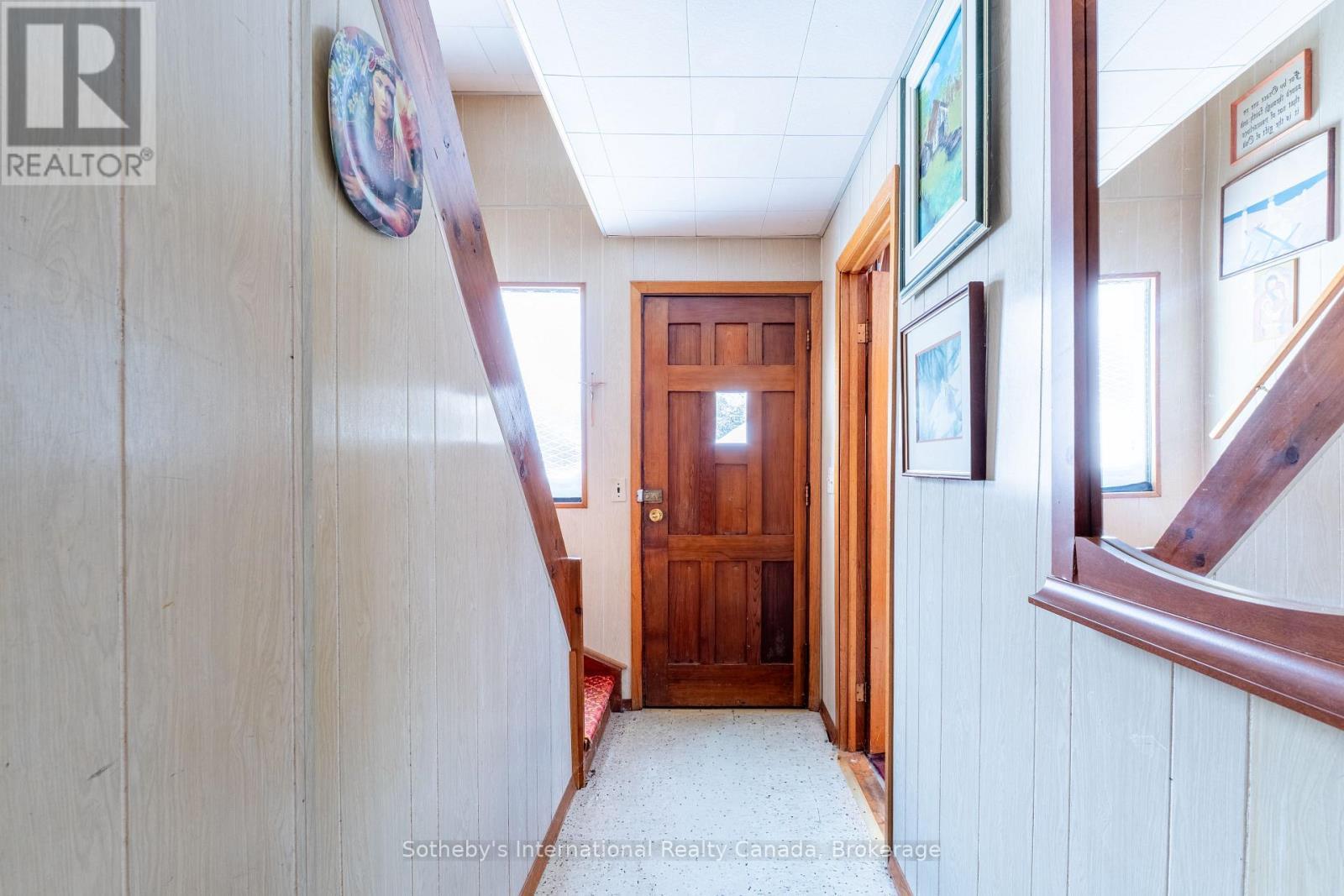 19 62Nd Street S, Wasaga Beach, ON - Indoor Photo Showing Other Room