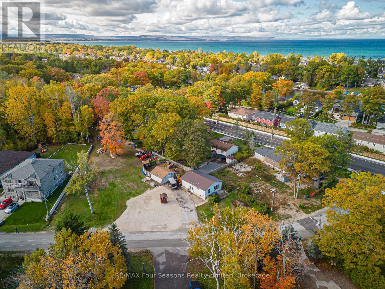 24 Indianola Crescent, Wasaga Beach, ON - Outdoor With Body Of Water With View
