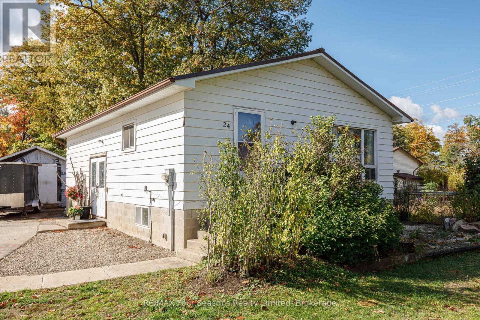 24 Indianola Crescent, Wasaga Beach, ON - Outdoor