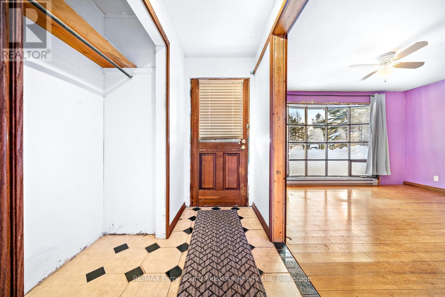 1 Old Carling Road, Carling, ON - Indoor Photo Showing Other Room