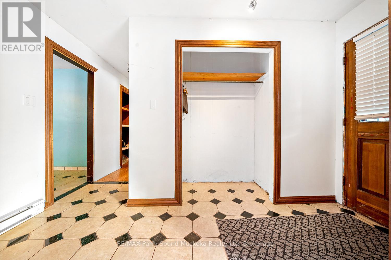 1 Old Carling Road, Carling, ON - Indoor Photo Showing Other Room