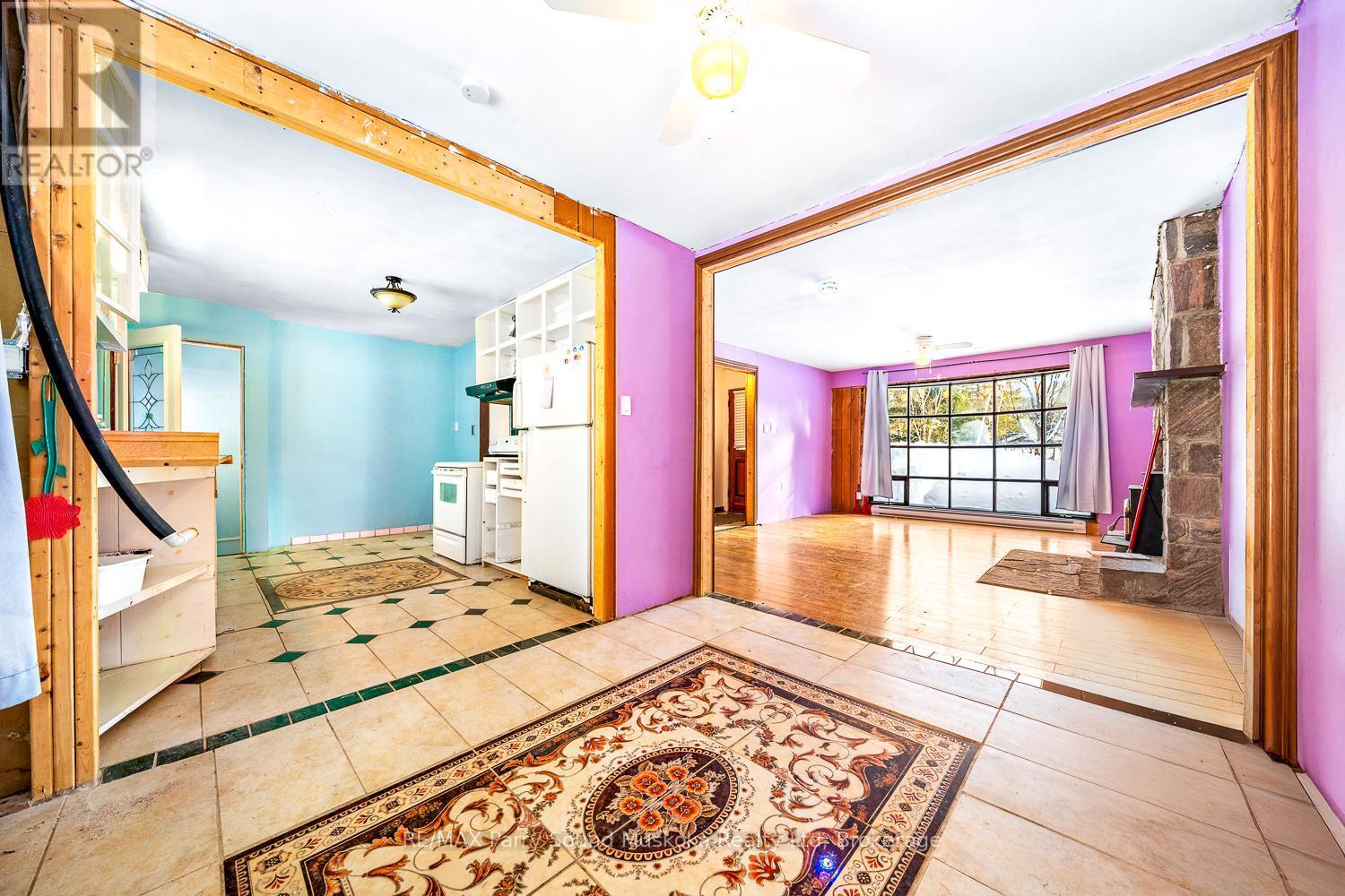 1 Old Carling Road, Carling, ON - Indoor Photo Showing Other Room