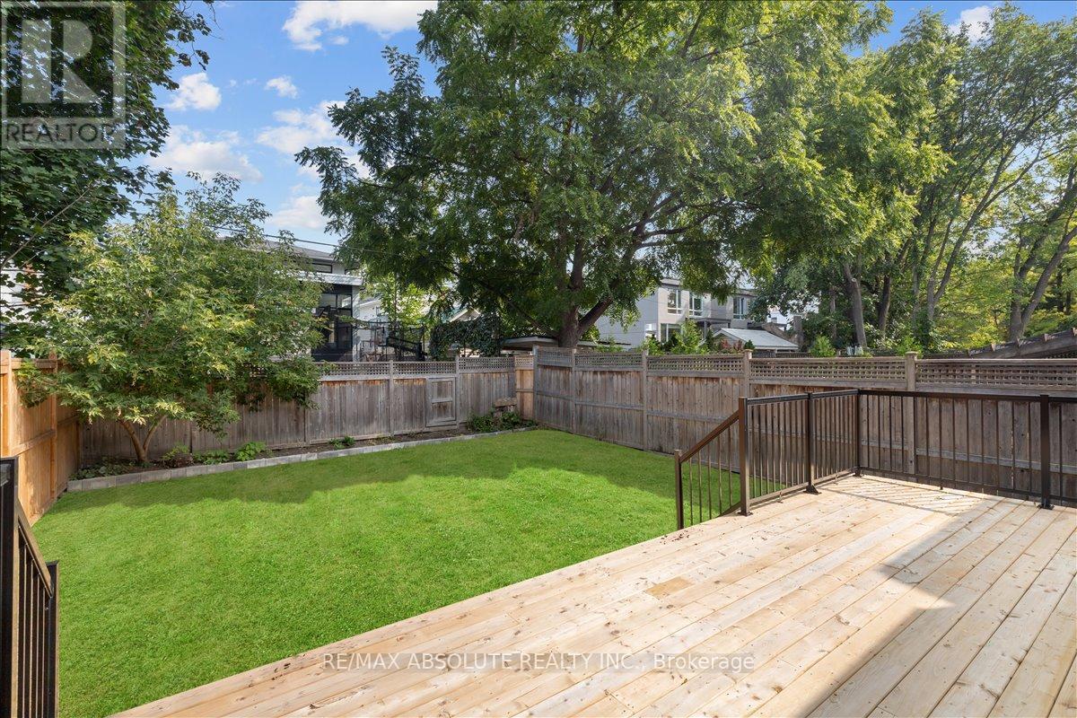 515 Roosevelt Avenue, Ottawa, ON - Outdoor With Deck Patio Veranda With Backyard