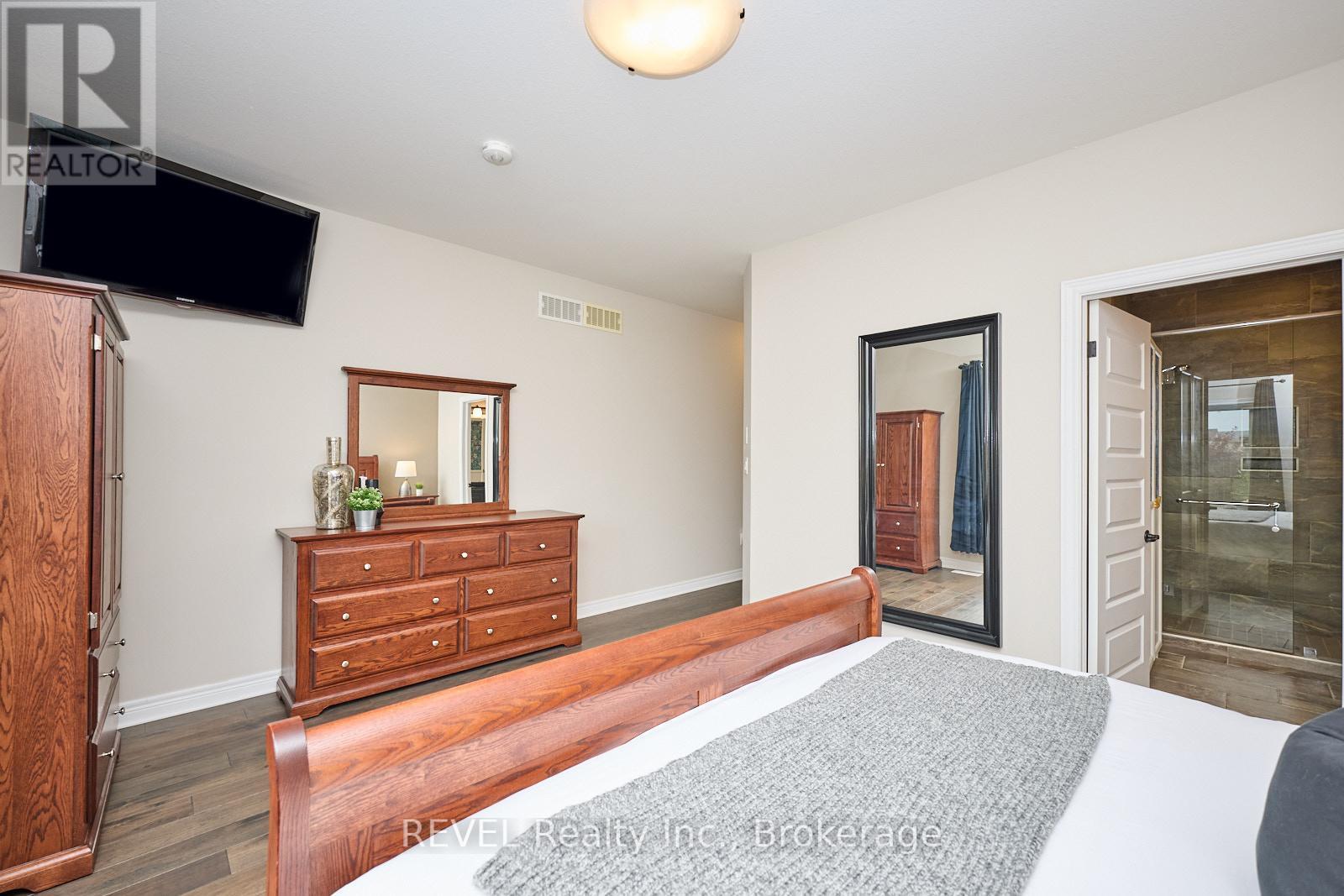 5 Cinnamon Street, Thorold (Rolling Meadows), ON - Indoor