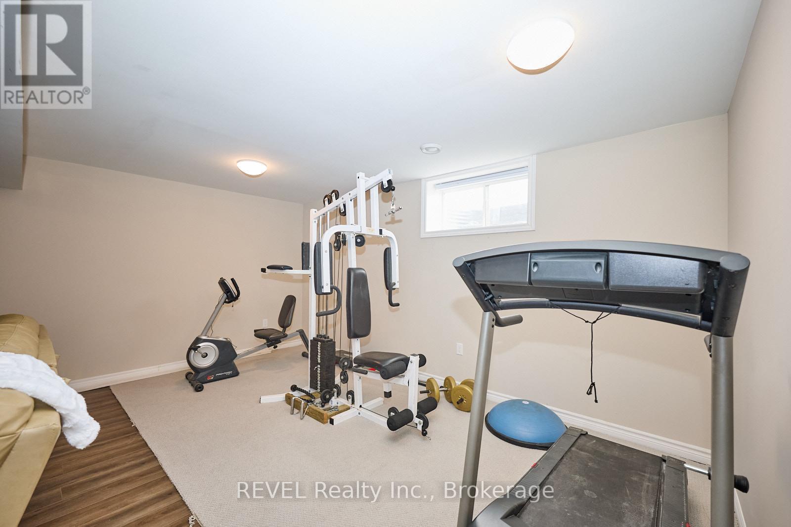 5 Cinnamon Street, Thorold (Rolling Meadows), ON - Indoor Photo Showing Gym Room