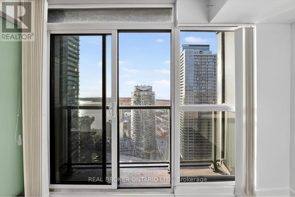 3105 - 85 Queens Wharf Road, Toronto, ON - Indoor Photo Showing Other Room