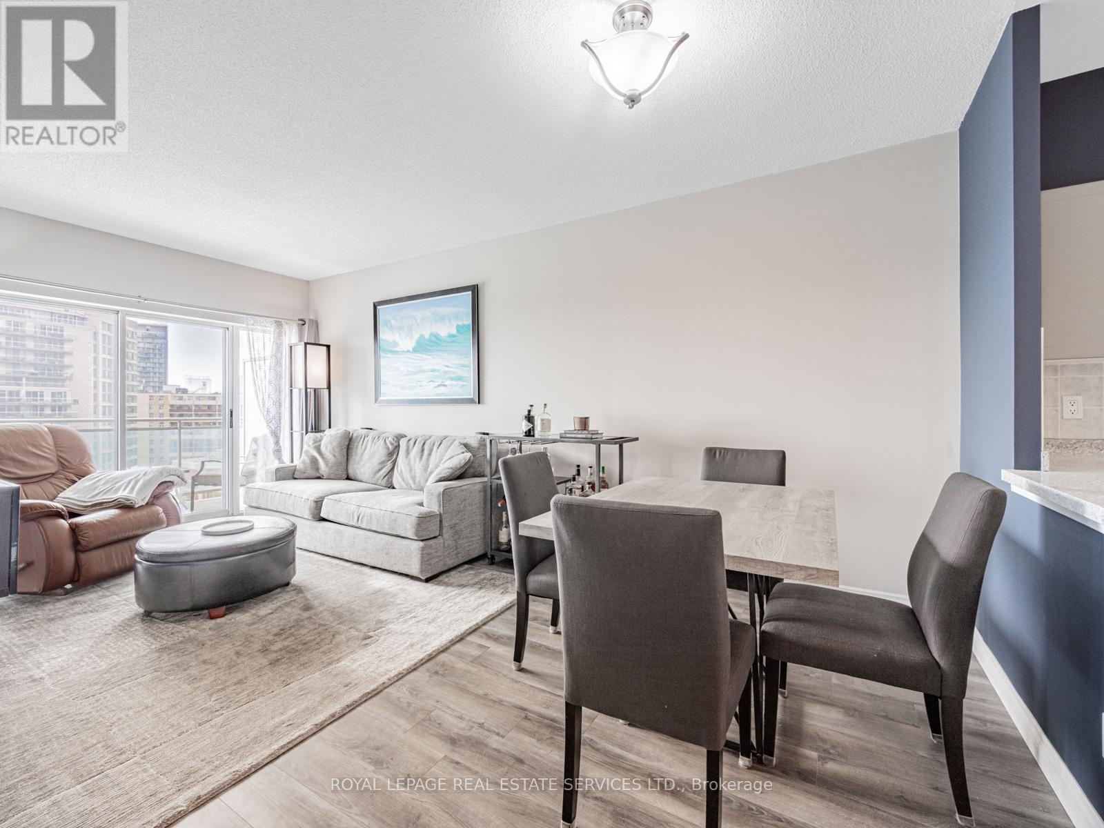 1029 - 600 Queens Quay W, Toronto, ON - Indoor