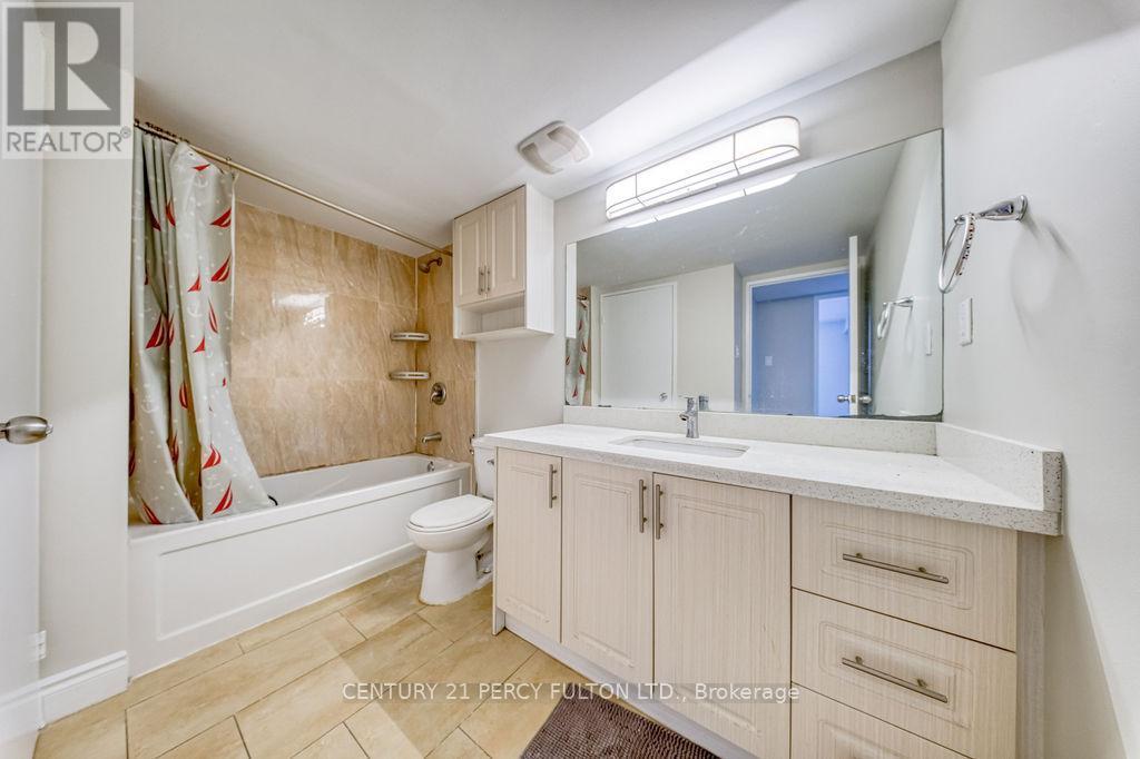 205 - 1705 Mccowan Road, Toronto, ON - Indoor Photo Showing Bathroom