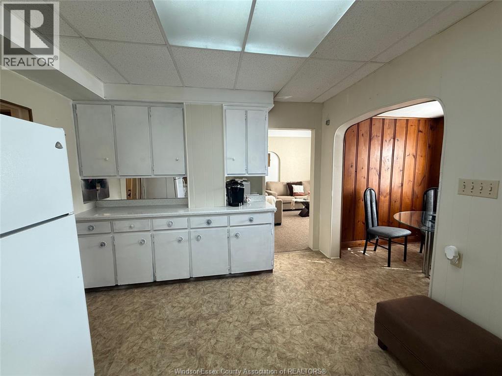 201 Grand Avenue West, Chatham, ON - Indoor Photo Showing Kitchen