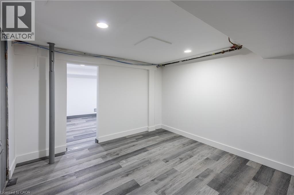 401 Main Street, Port Dover, ON - Indoor Photo Showing Other Room