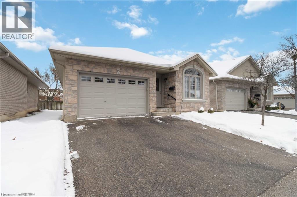 54 Glenwood Drive Unit# 15, Brantford, ON - Outdoor With Facade