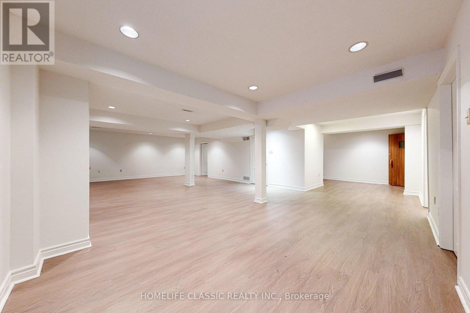 50 Oakhurst Drive, Vaughan, ON - Indoor Photo Showing Other Room