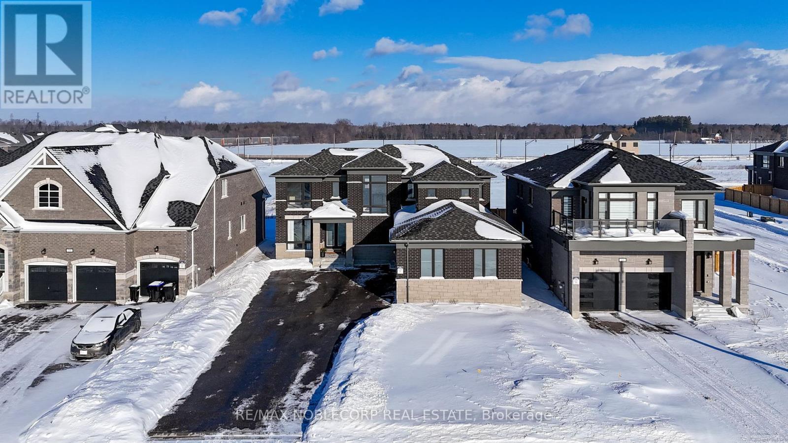 36 Felhazi Trail, Essa, ON - Outdoor With Facade