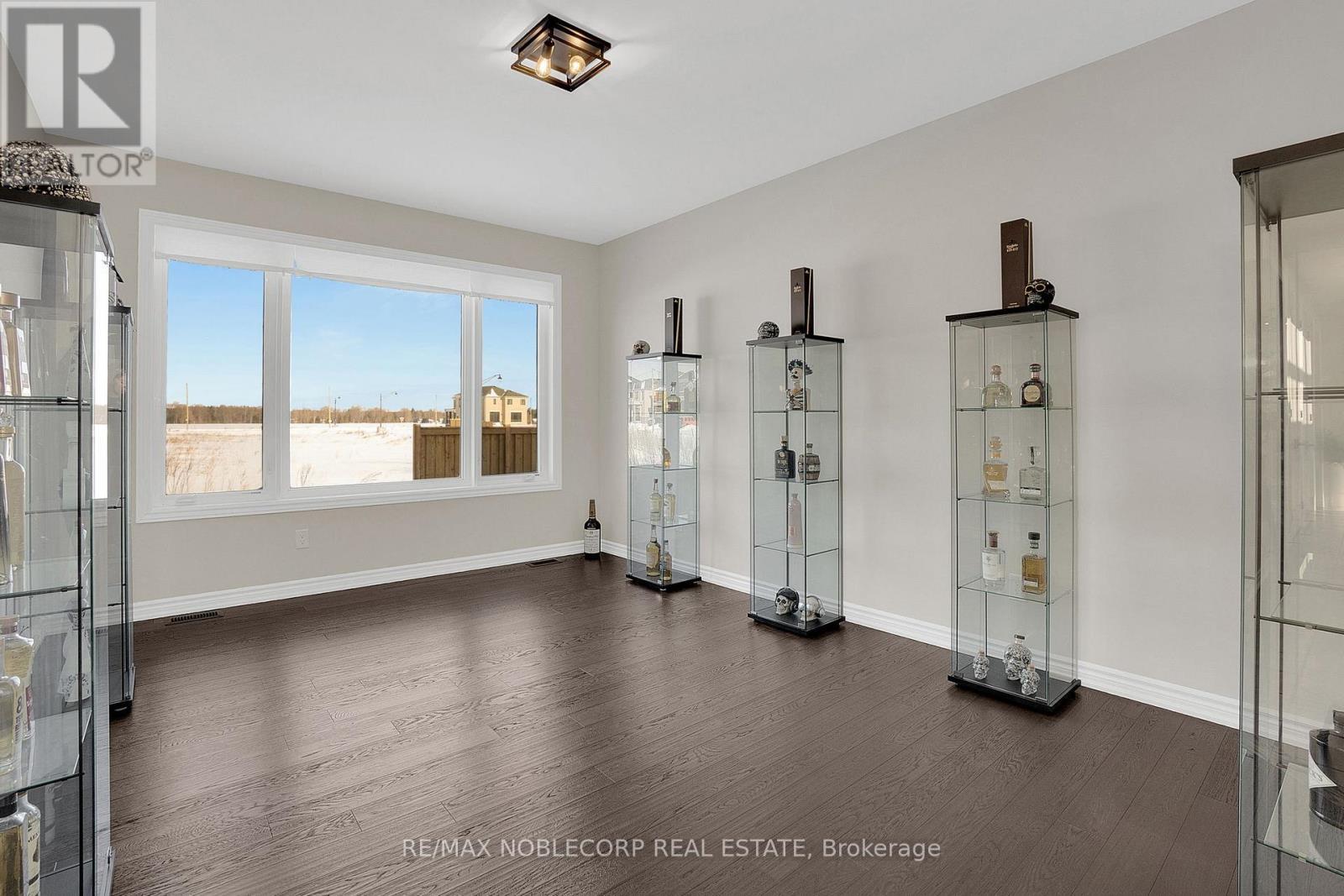 36 Felhazi Trail, Essa, ON - Indoor Photo Showing Other Room