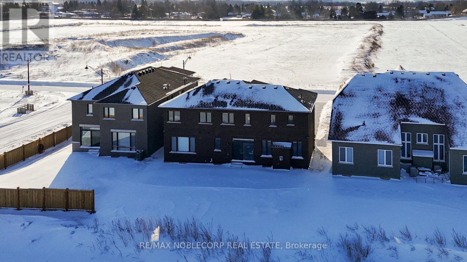 36 Felhazi Trail, Essa, ON - Outdoor