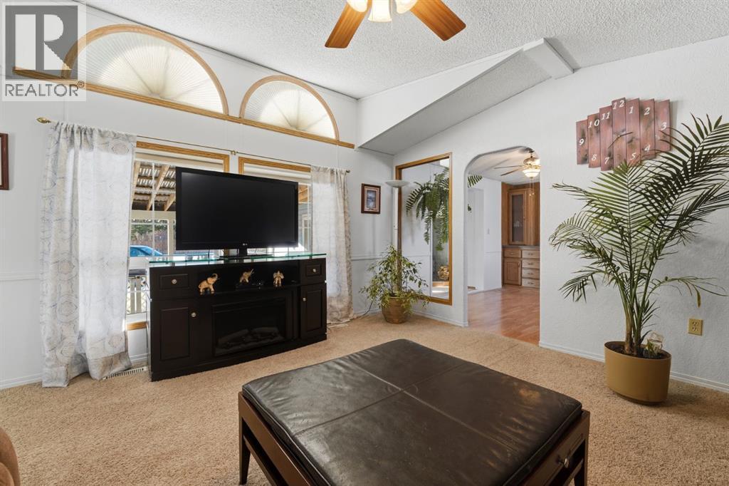 #47, 33009 Range Road 55, Rural Mountain View County, AB - Indoor