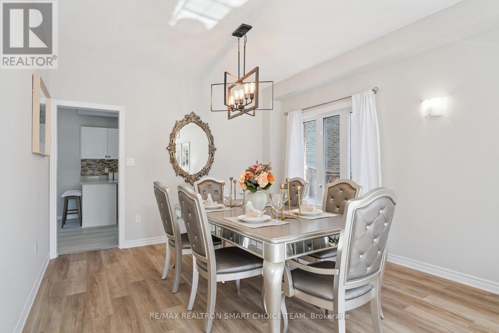 117 Miller Drive, Barrie, ON - Indoor Photo Showing Dining Room
