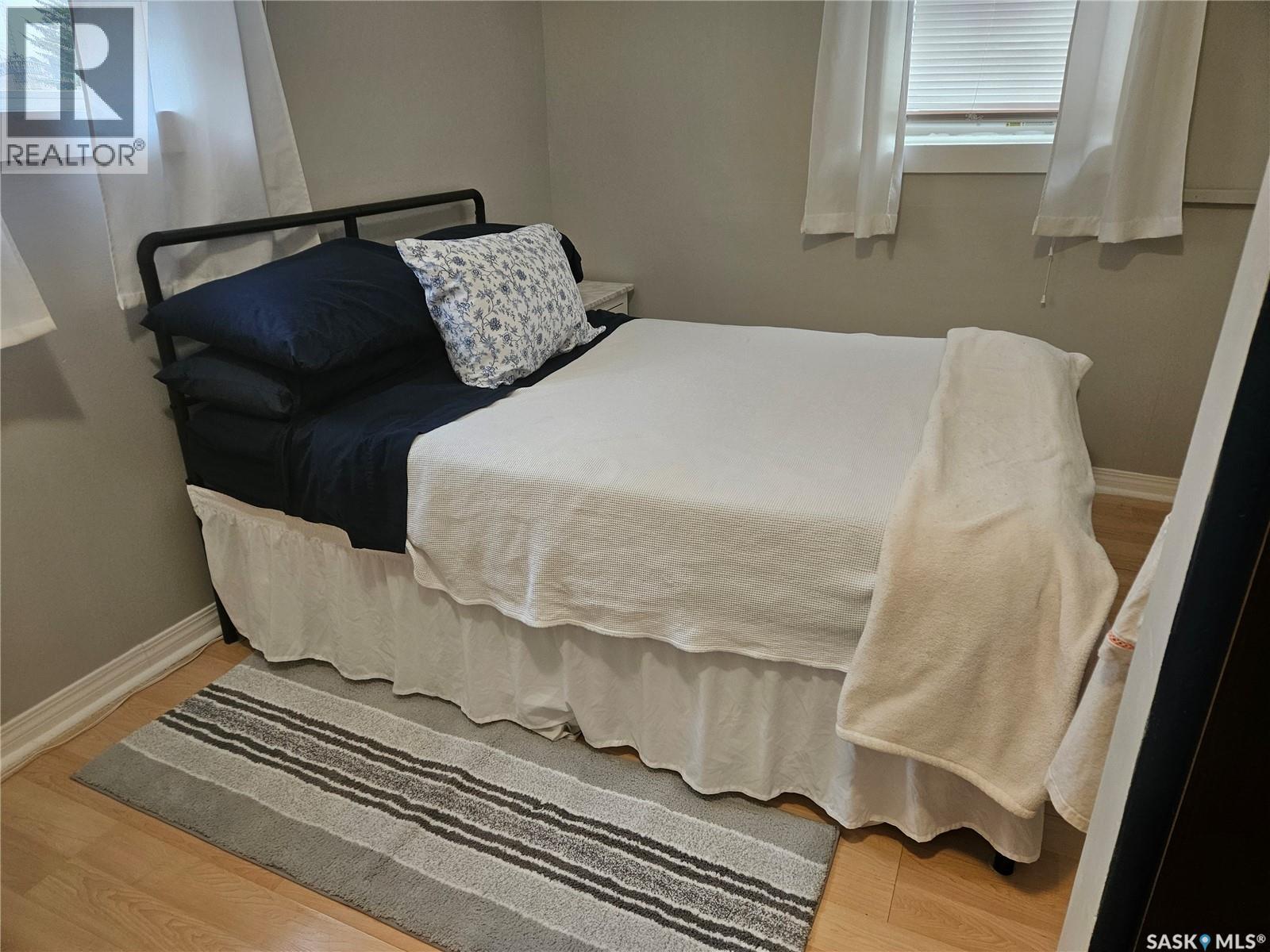 205 Main Street, Midale, SK - Indoor Photo Showing Bedroom