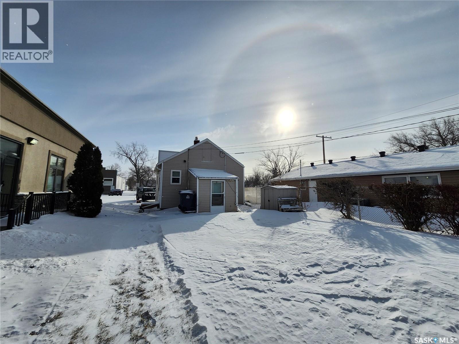 205 Main Street, Midale, SK - Outdoor