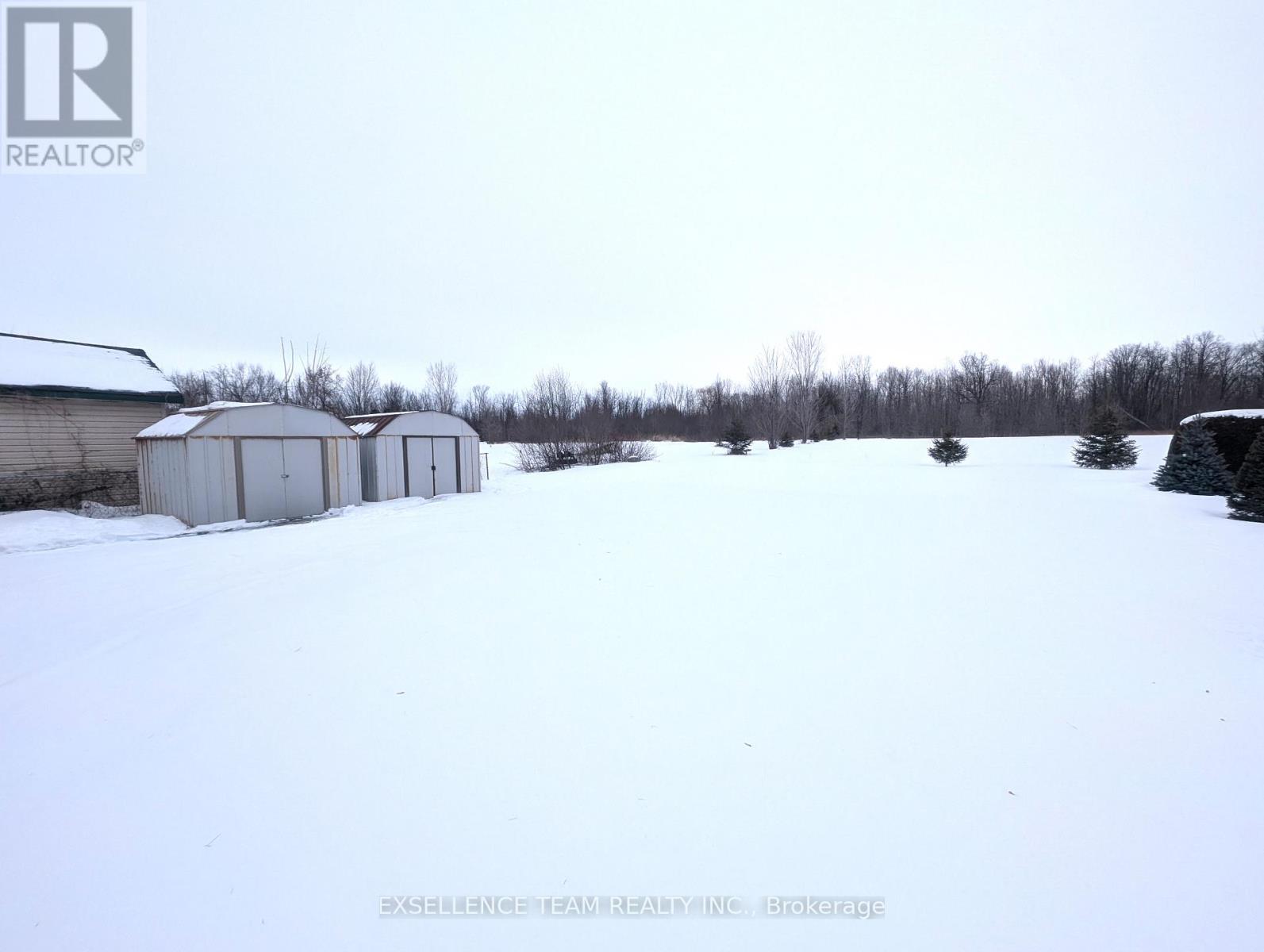 A&B - 2153 Pitt Street, Cornwall, ON - Outdoor