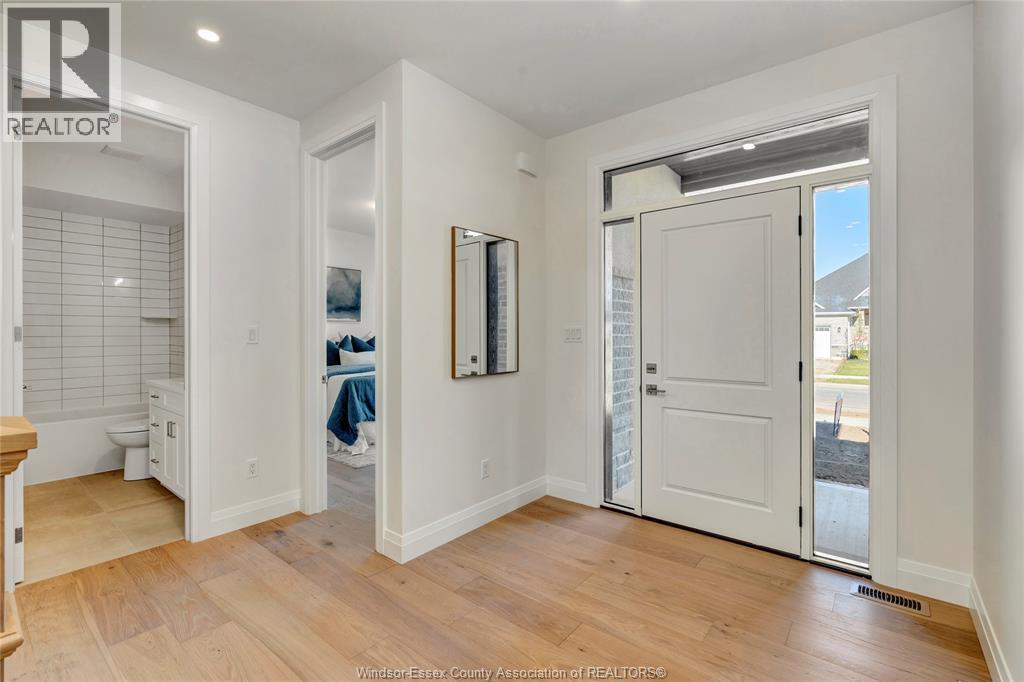 76 Belleview Drive, Kingsville, ON - Indoor Photo Showing Other Room