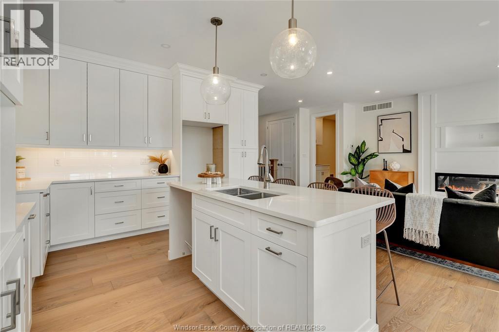 76 Belleview Drive, Kingsville, ON - Indoor Photo Showing Kitchen With Double Sink