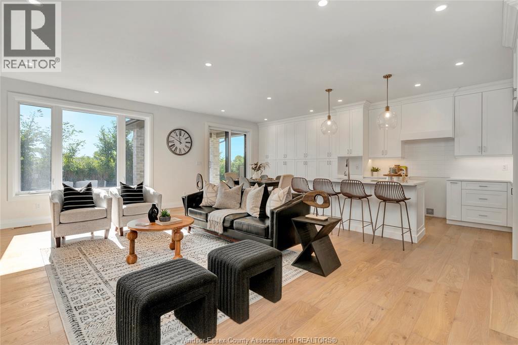 76 Belleview Drive, Kingsville, ON - Indoor