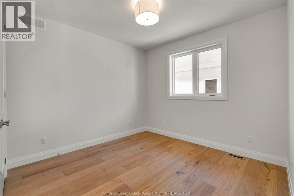 76 Belleview Drive, Kingsville, ON - Indoor Photo Showing Other Room