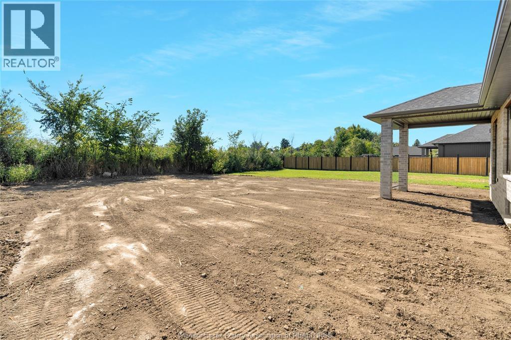 76 Belleview Drive, Kingsville, ON - Outdoor