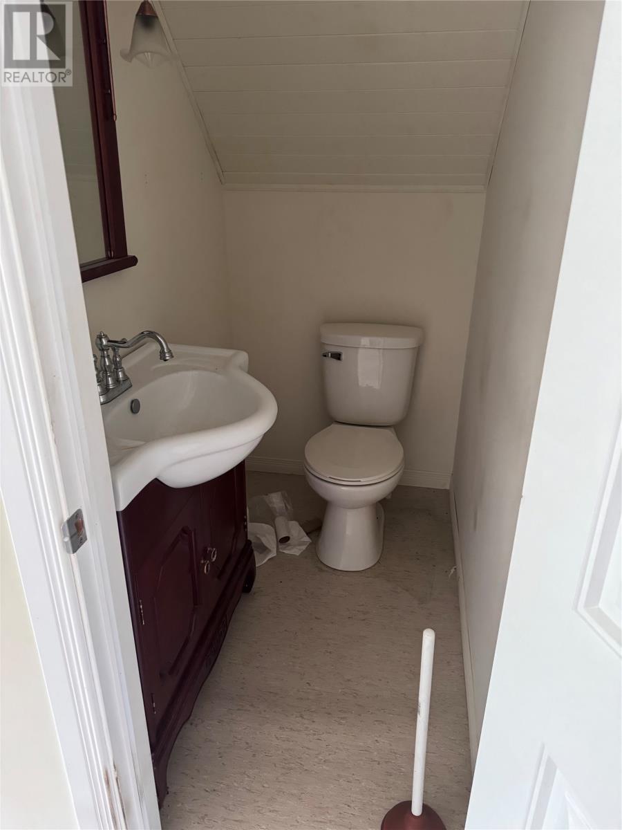 401A Main Street N, Glovertown, NL - Indoor Photo Showing Bathroom